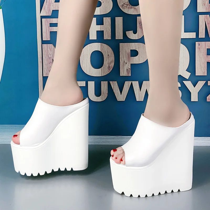 Sandali con zeppa e rivetti se - Women Shoes Branded recensione e prezzo