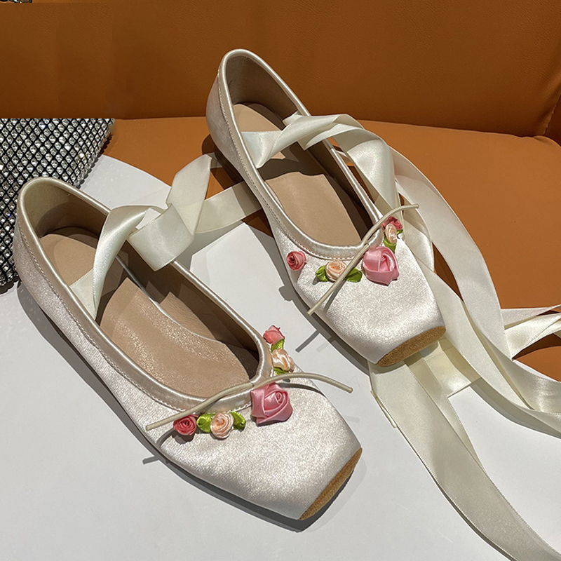 Scarpe Mary Jane da Donna in R - Ribbon Tie Heel recensione e prezzo