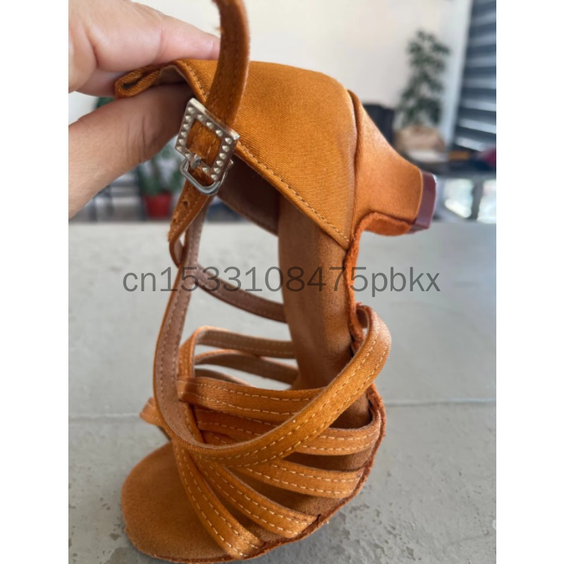 Scarpe da ballo latino in raso - Women Shoes Kinds recensione e prezzo